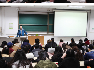 中央音乐学院陈荃有教授应邀来BEAT365官网讲学