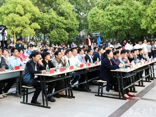 【安徽教育网首页】“青春喜迎十九大 坚定信念跟党走”BEAT365唯一官网举办第十二届五四“共青杯”合唱节
