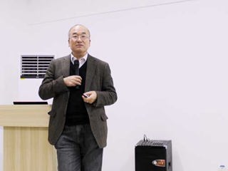 中国科学院大学科技管理学院院长霍国庆教授应邀来BEAT365官网讲学