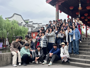 【艺术设计学院】艺术设计学院开展春季写生实践 师生共绘自然之美